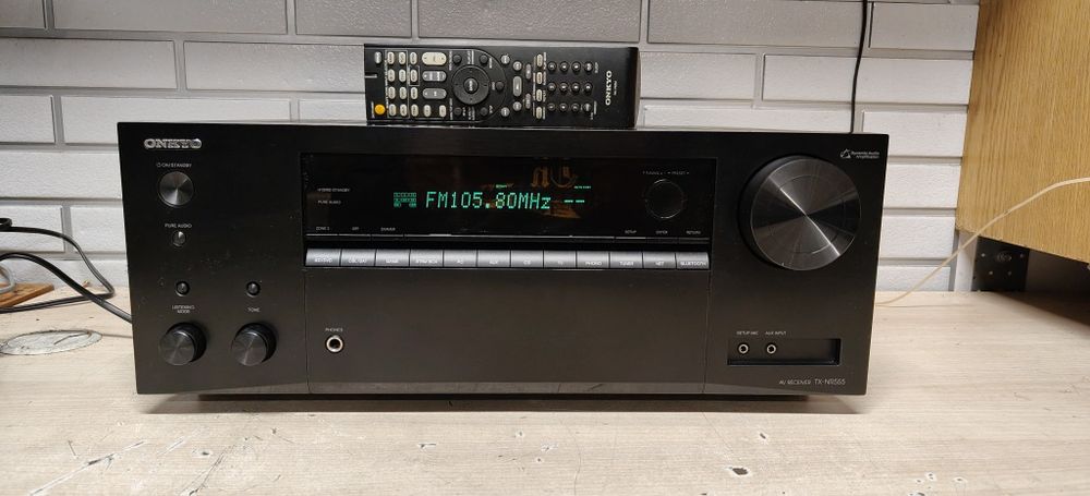 Amplituner ONKYO TX-NR555. 7.2 Bluetooth WI-FI