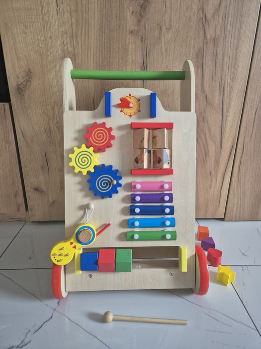 Jeździk, chodzik drewniany