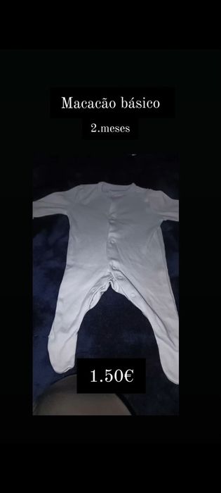 Roupa de bebê em 2 mão