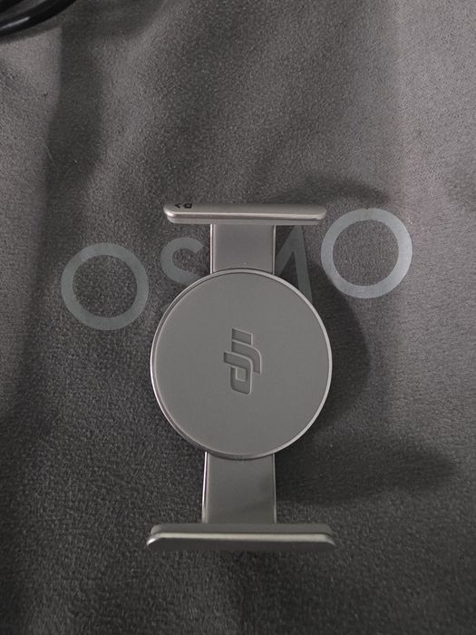 DJI Osmo Mobile 4