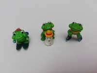 figurki zabawki z kinder niespodzianki żaby żabki Froggy Friends