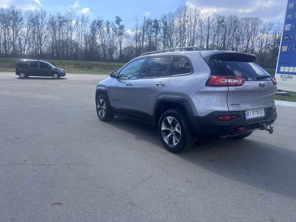 JEEP Cherokee trailhawk