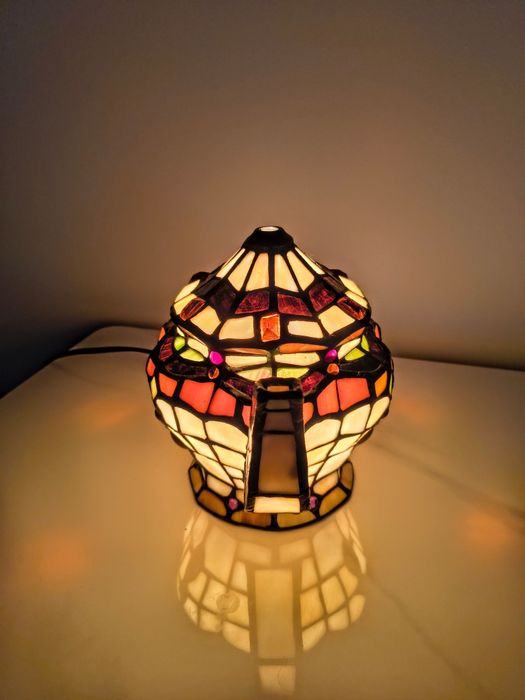 Lampa witrażowa stołowa / nocna "dzbanek" Tiffany
