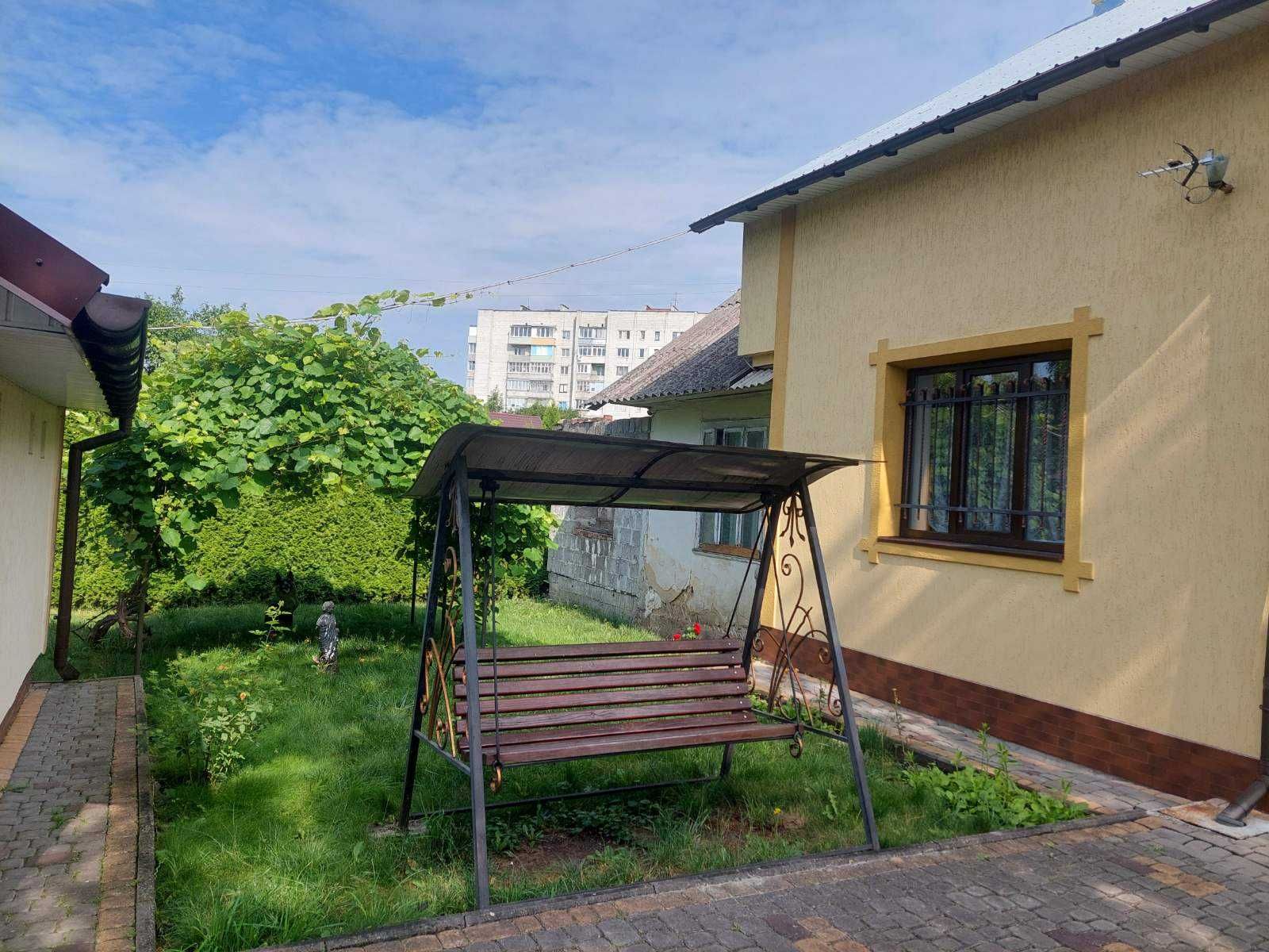 ПРОДАЖ будинку 100 м. кв.  вул. Самбірська м. Дрогобич