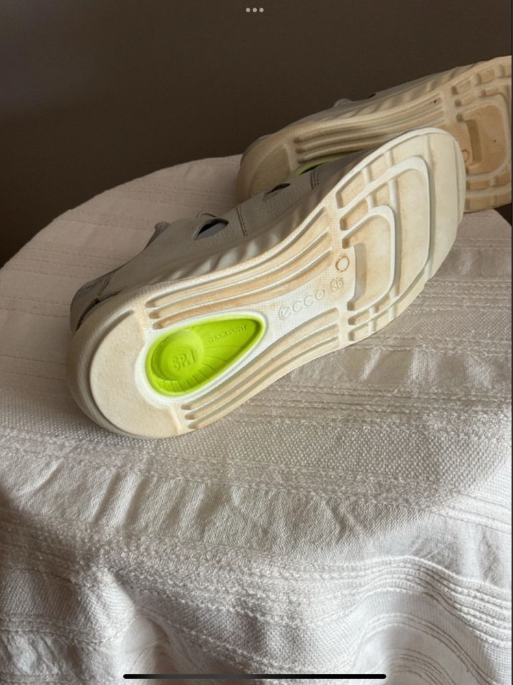 Buty ecco ideane na codzienne spacery