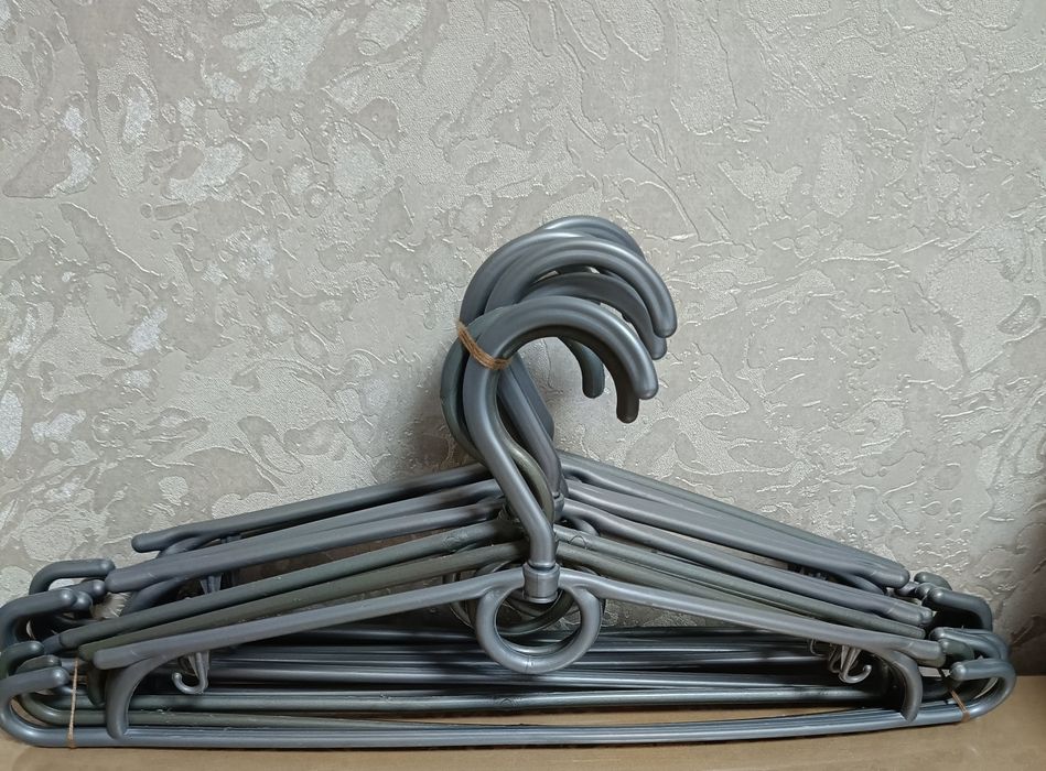 Вішалки для одягу р 40 см