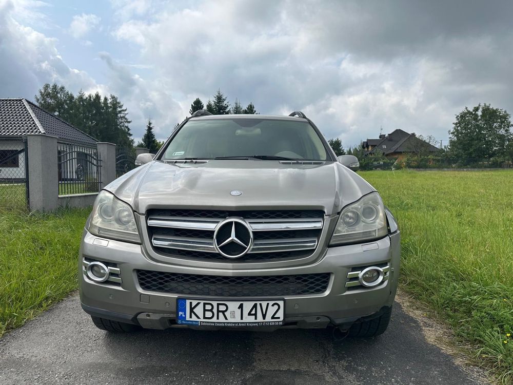 4MATIC, sprawny, V8