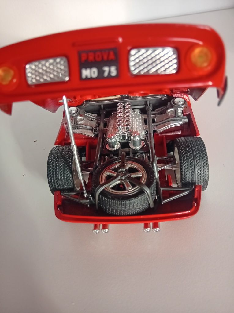 Ferrari 250 Le Mans bburago 1:18 kolekcjonerski
