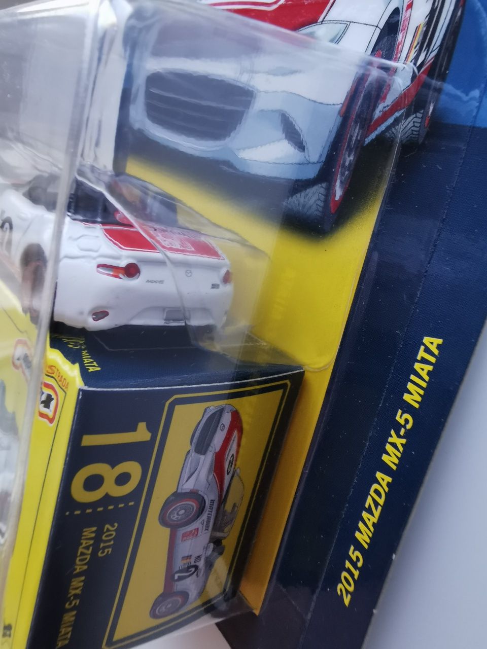 Matchbox Collectors 2015 Mazda MX-5 Miata