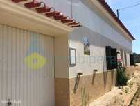 Moradia T3+1 Garagem E Logradouro Com Bbq