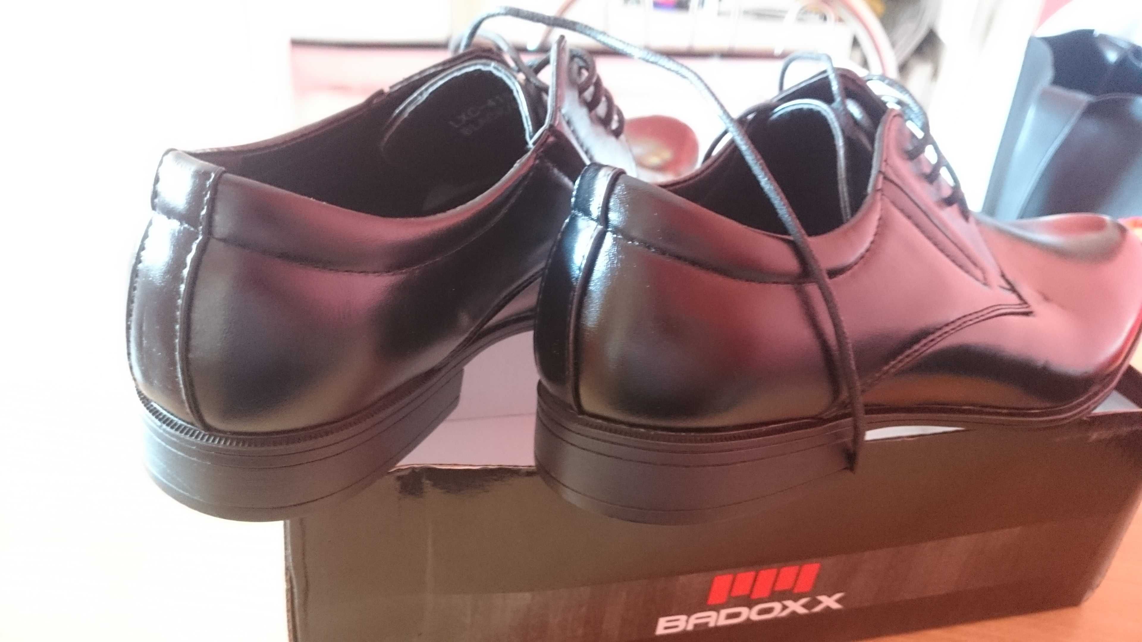 Buty wyjściowe dla chłopca r. 38