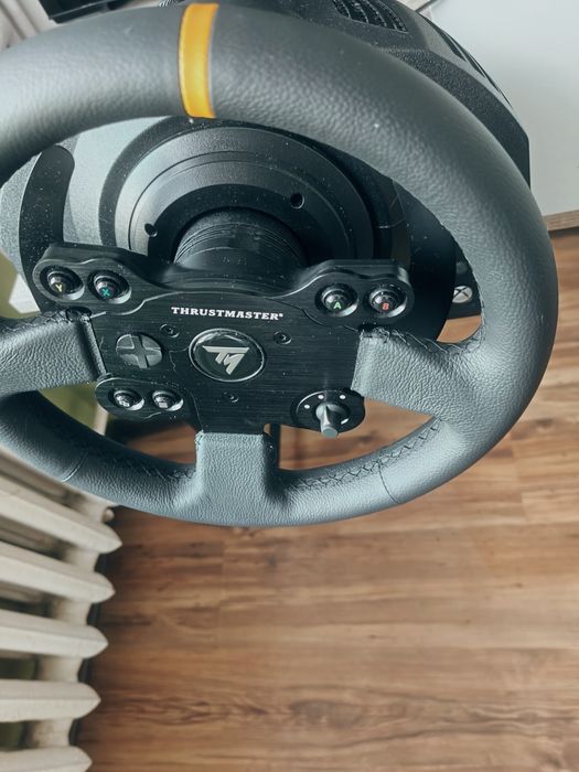 Thrustmaster TX Racing Wheel Leather Edition -