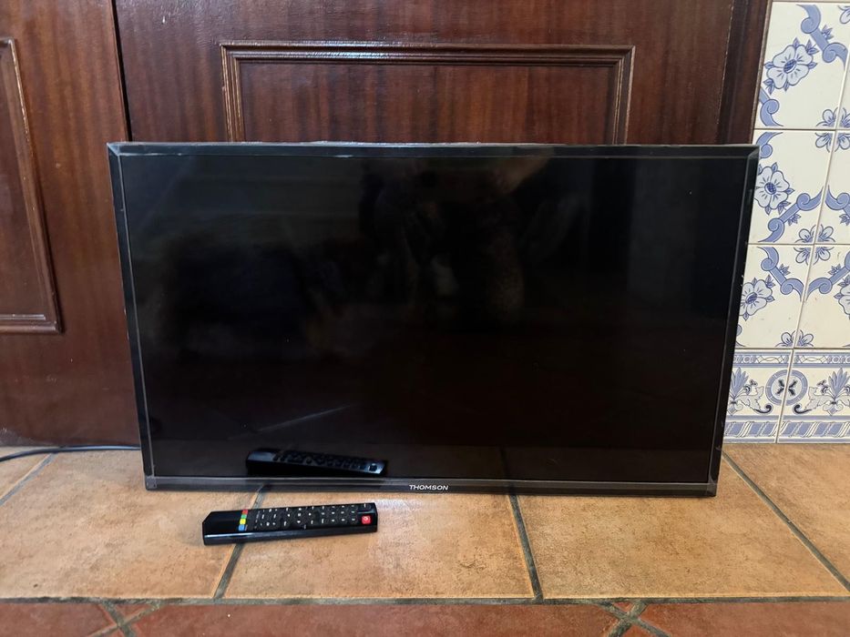 Televisão 32 polegadas comum -