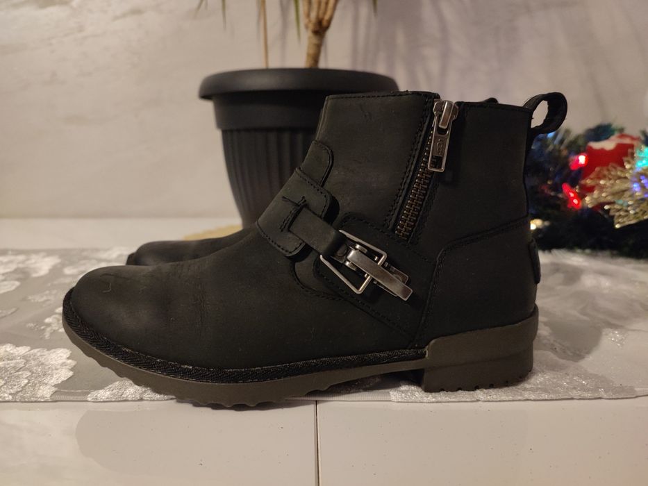 Botki UGG Cheyne ocieplane roz. 37