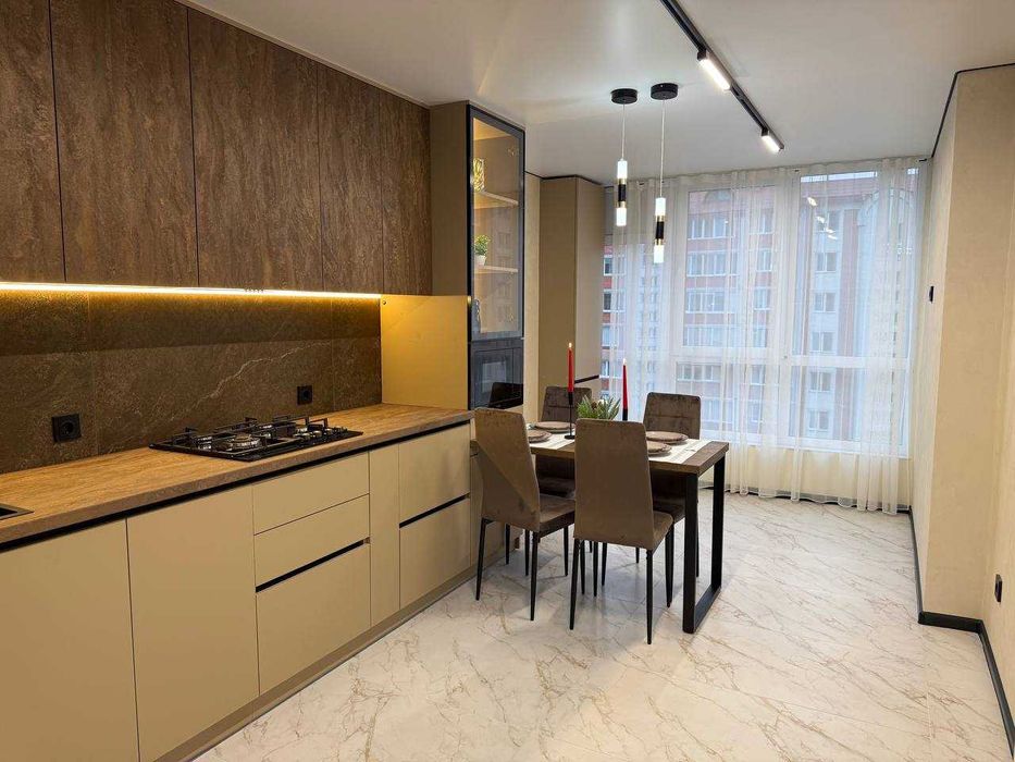 Сучасна 1.5 кімн р-н Універсаму, вул.Заміська