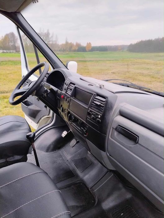 Samochód ciężarowy Gazela (3,5 t.)