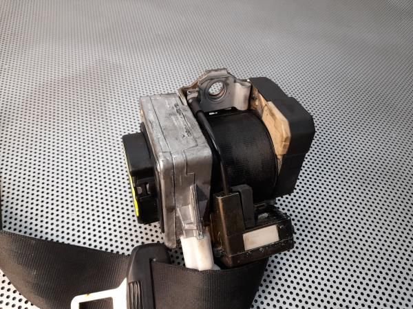 Cinto trás esquerdo VOLKSWAGEN Passat Variant (3B6)