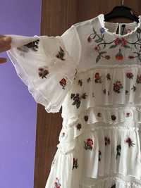 Легенька сукня Zara з вишивкою
