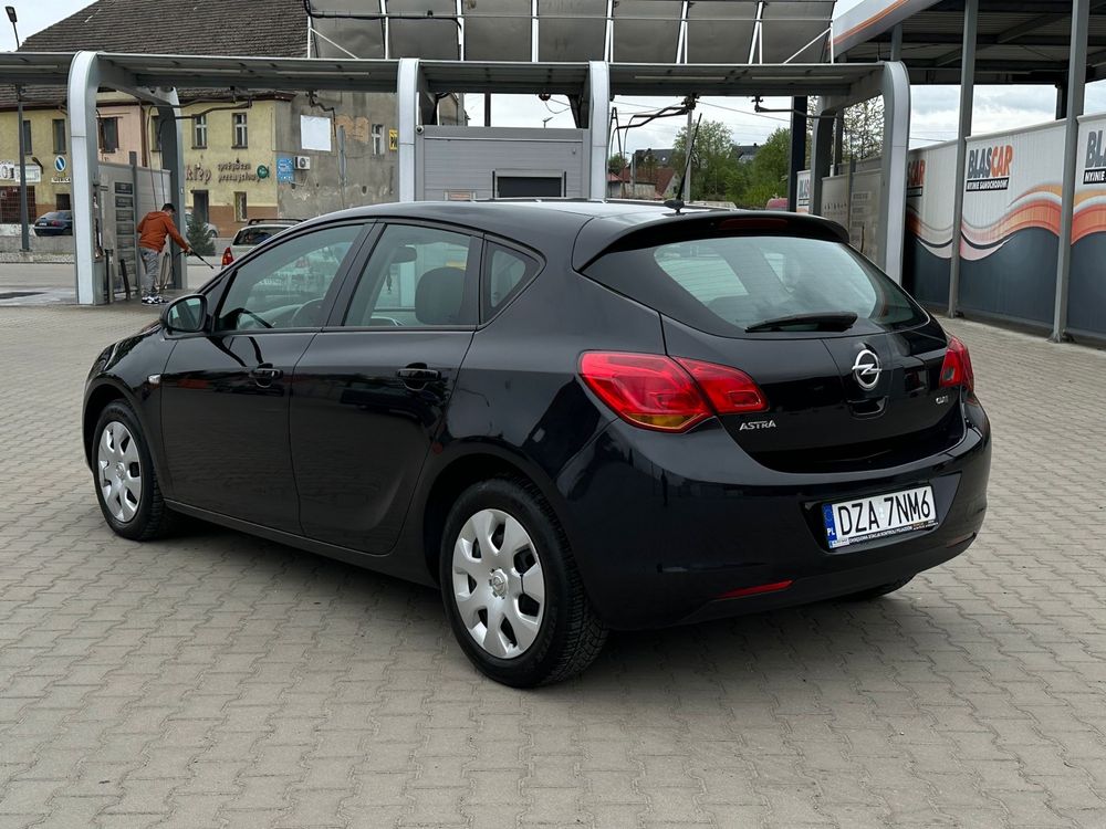 Opel Astra 1.7 CDTI 125 KM Klimatyzacja Zarejestrowana Super Stan.