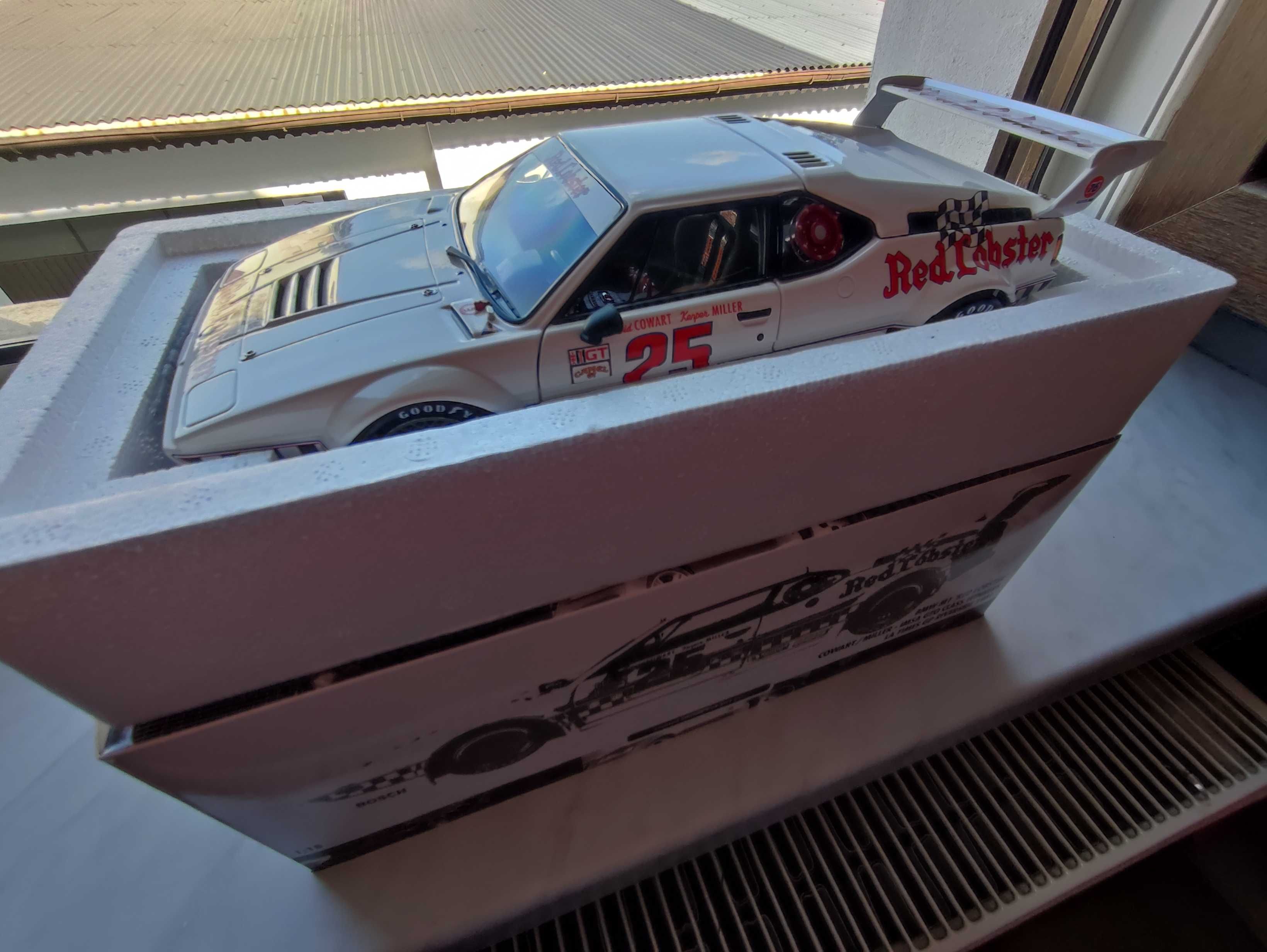 BMW M1 ,,Red Lobster,, 1:18 Minichamps