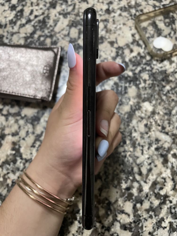 Iphone X- 64 Gb-partido