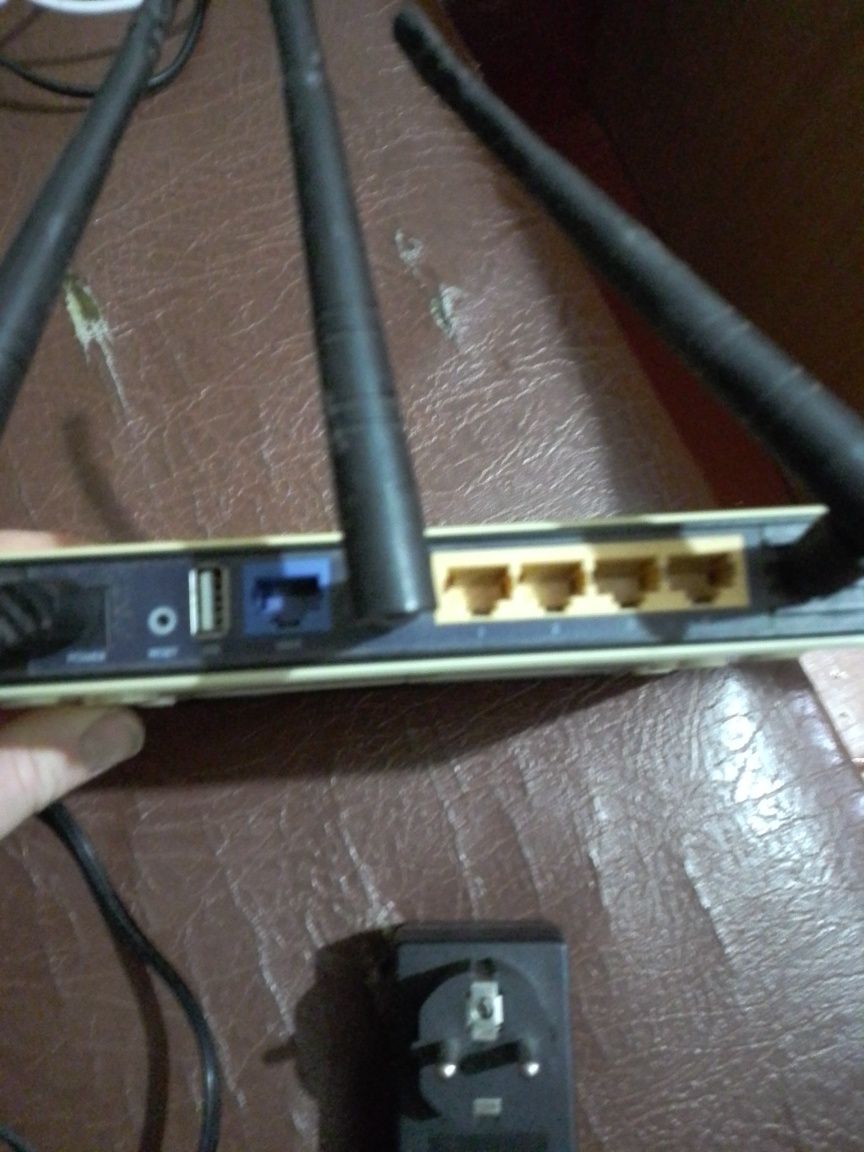 Роутер TP-LINK TL-WR1043ND