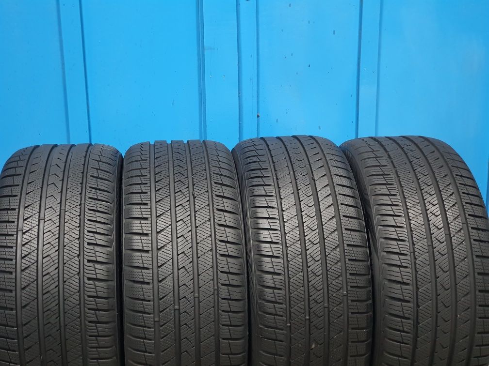 225/40 R18 Opony całoroczne Vredestein! Rok 2022