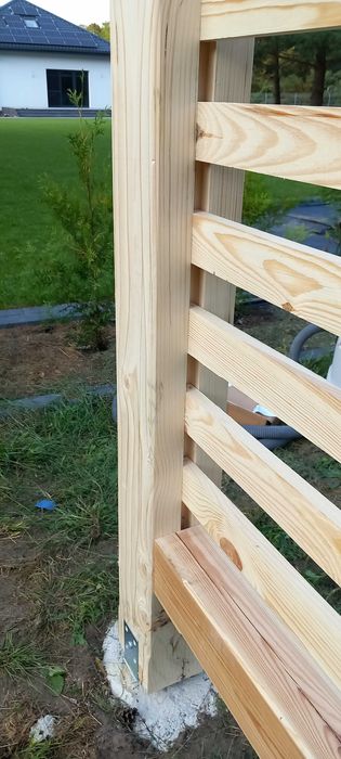 Drewniana huśtawka ogrodowa / pergola różne wzory i wymiary