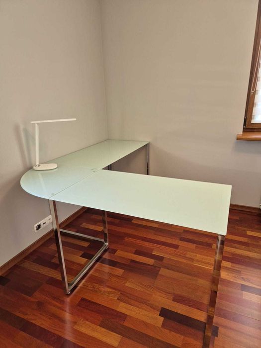 Biurko szklane narożne białe - nowoczesne. Biuro. Gabinet. Firma. Dom.