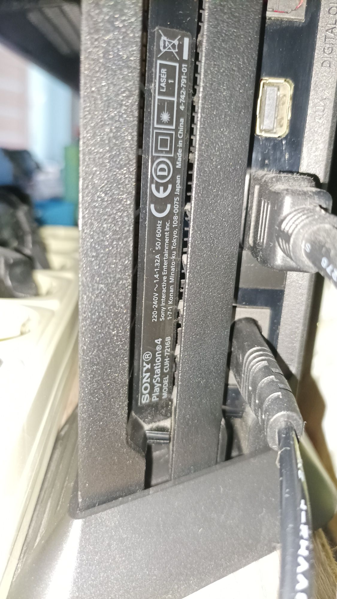 Ps4 pro в відмінному стані