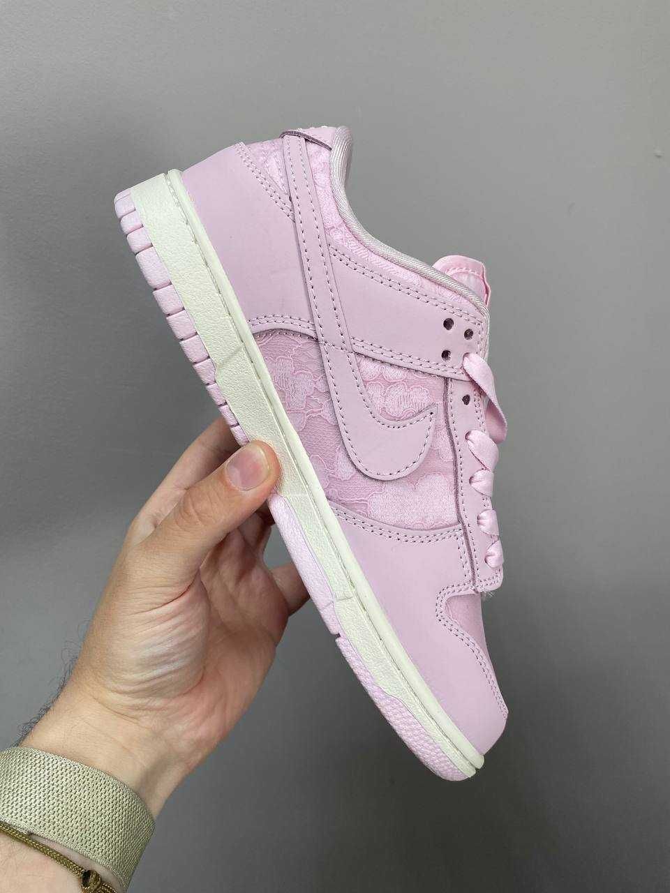 Женские кроссовки Nike Dunk Low WMNS "Lace Pack - Regal Pink" 36-40