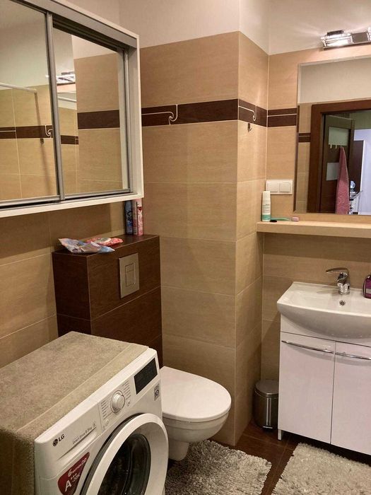 Duży pokój z balkonem blisko metra