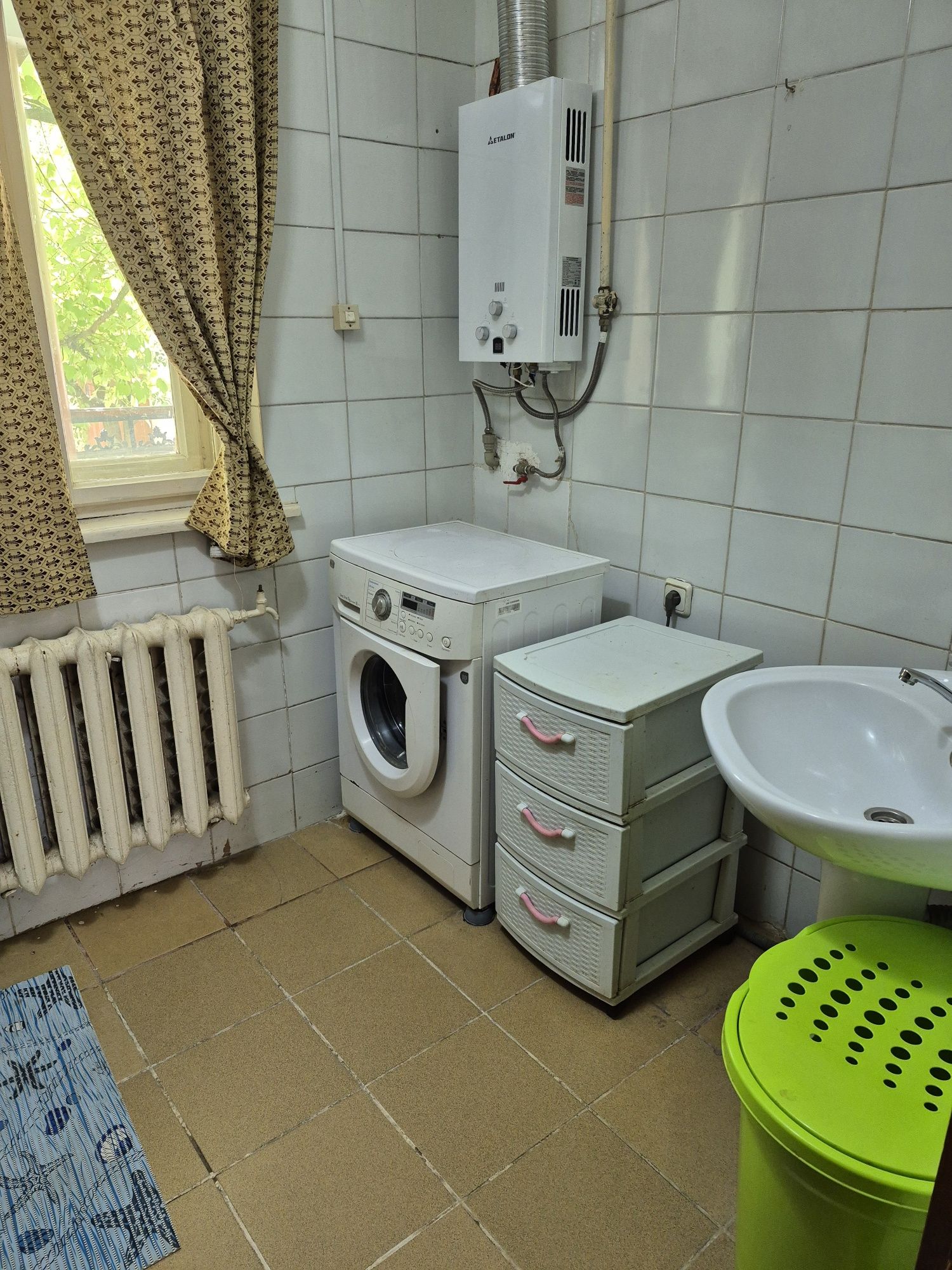 Продаж 2.х поверхового будинку в центральній частині міста (рн.Билочка
