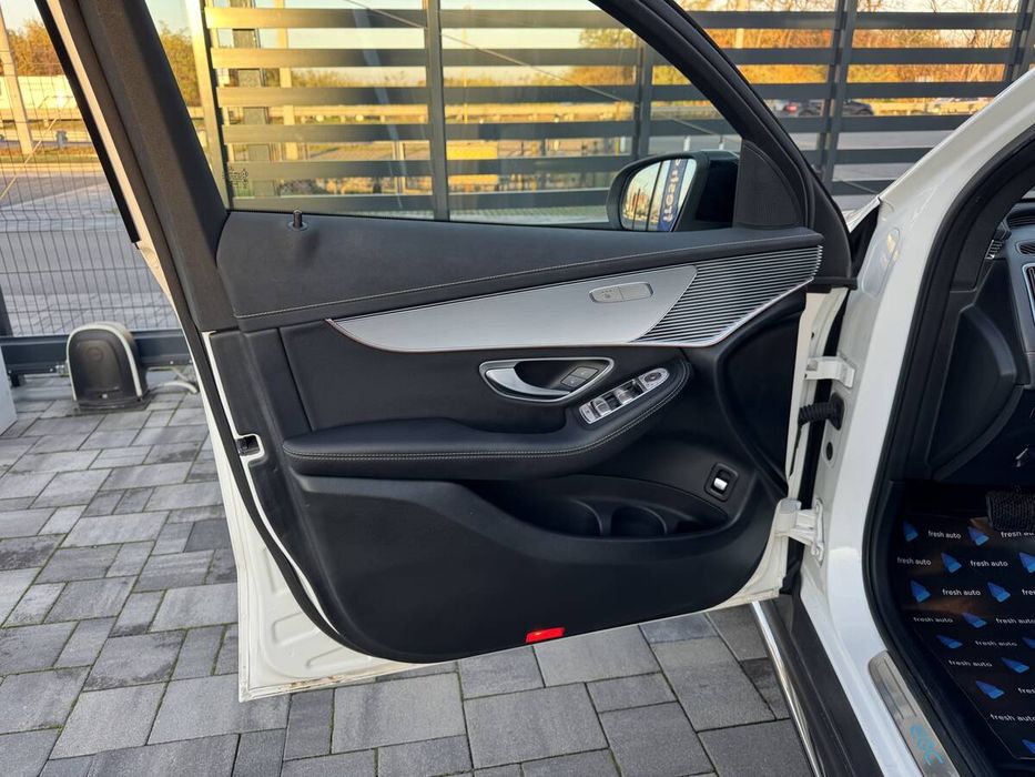 Mercedes-Benz EQC 2022 freshauto