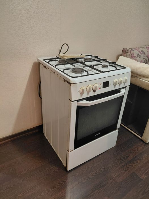 Плита BEKO (комбинированная)