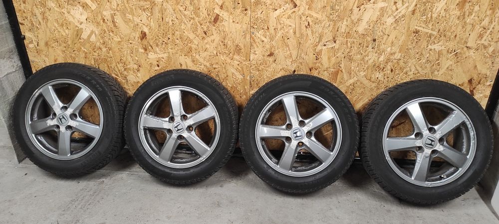 Komplet kół zimowych 5 x 114,3 205/55R16 Honda Toyota Kia