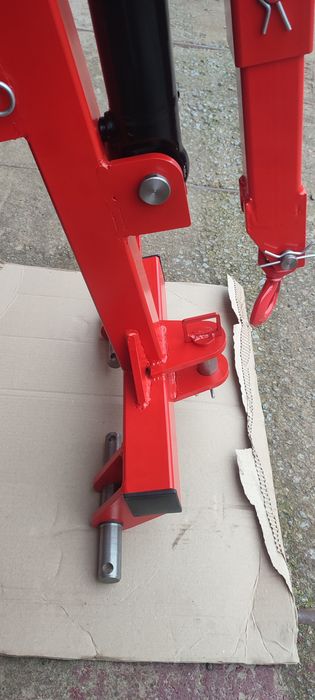 Навантажувач ,маніпулятор, погрузчик.