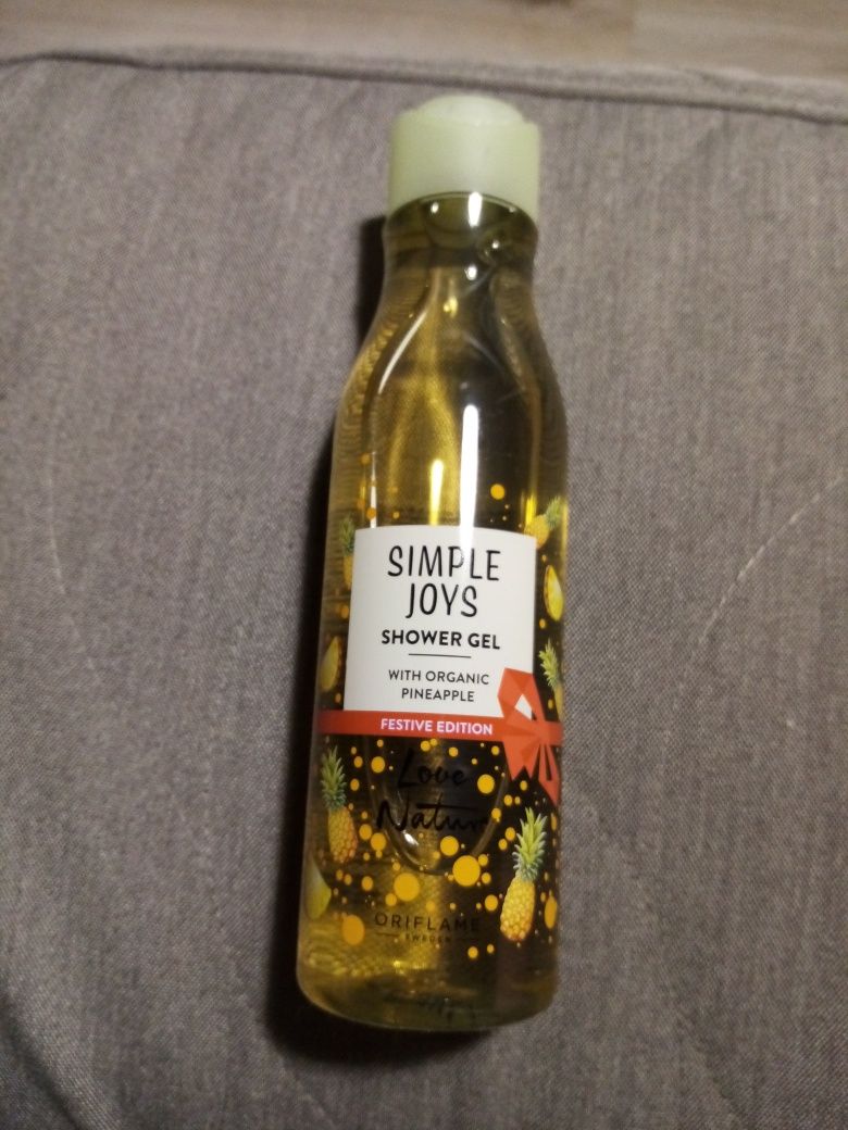 Żel pod prysznic Simple Joys L.N. z organicznym ananasem - edycja świą