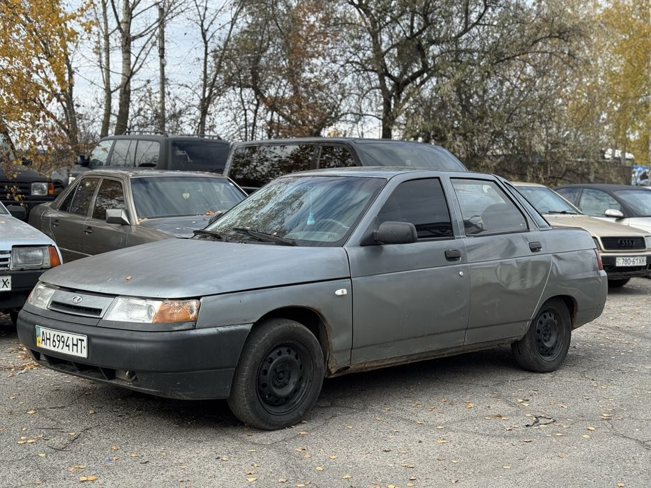 ВАЗ 2110.