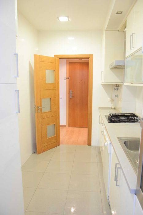 Apartamento T1 com 65m2 para alugar - Lisboa / Alvalade (Av.Brasil)