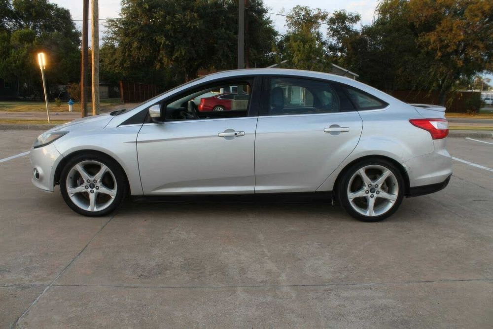 Ford Focus Titanium      2014
