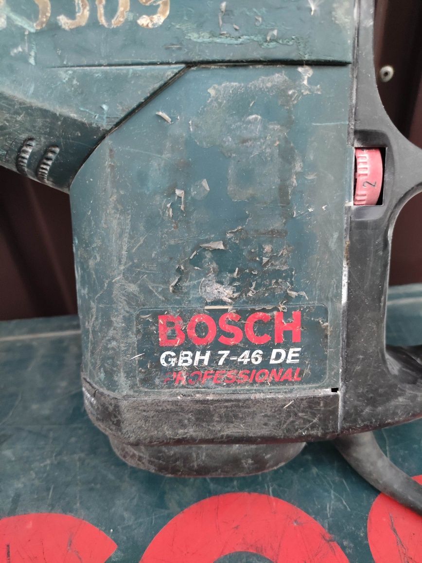 Перфоратор Bosch GBH 7-46 DE