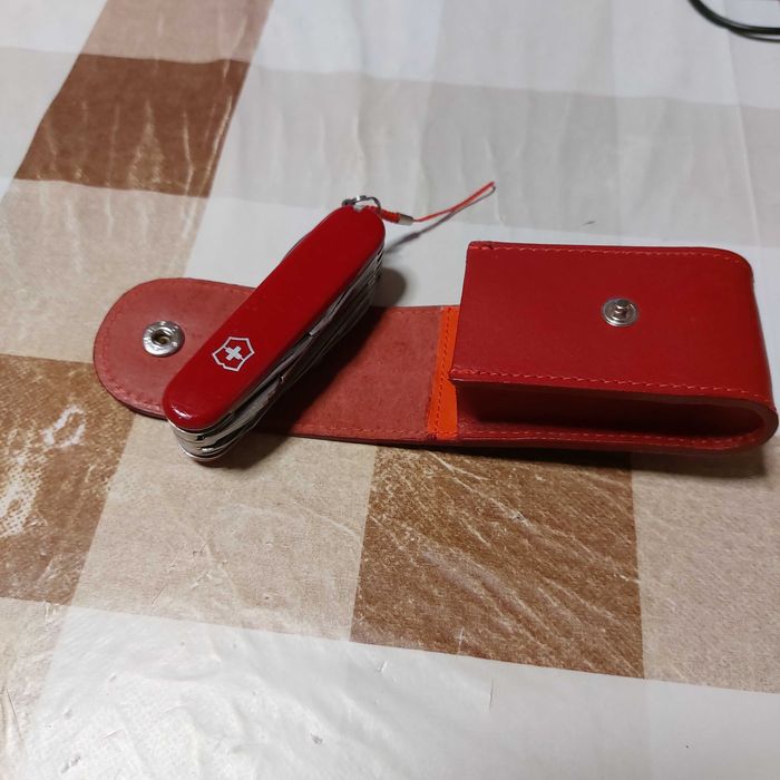 Victorinox Craftsman 1.4773
