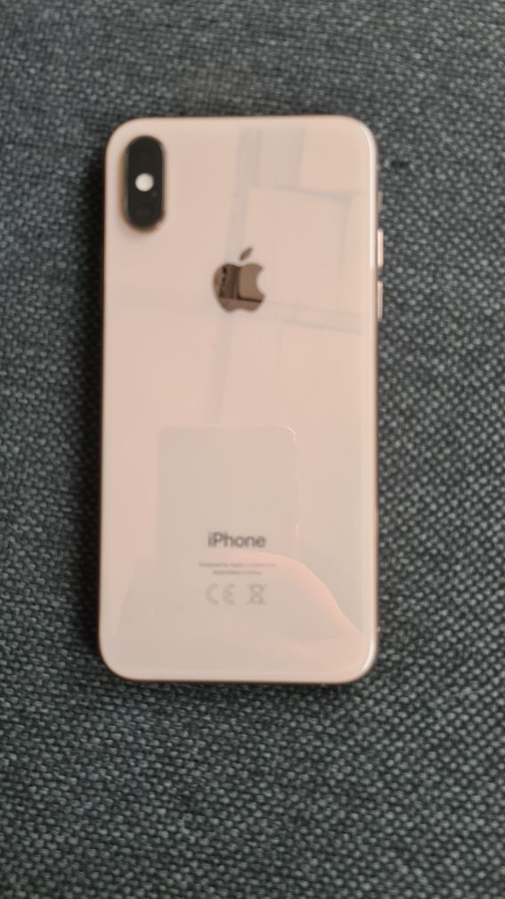 Продам айфон XS MAX  в идеальном состоянии