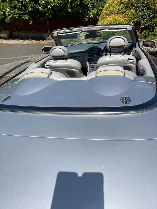 Mercedes CLK v6 320 CABRIOLET Avantgarde: ANO 2004