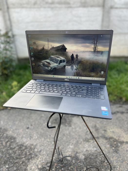 ІГРОВИЙ Dell 3520/ i-5(11пол)/16 Gb/256Gb/вк IRIS XE