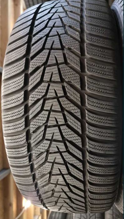 255/45 R19 HANKOOK WINTER I CEPT EVO3 (99% Стан Нових 2024рік) 225 245