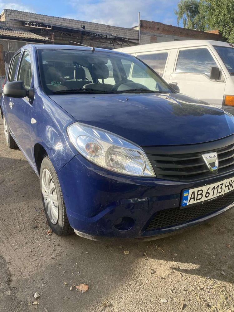 Продам автомобіль Dacia Sandero
