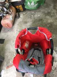 Cadeira de automovel de bebe e cma em rede de bebe e carrinho