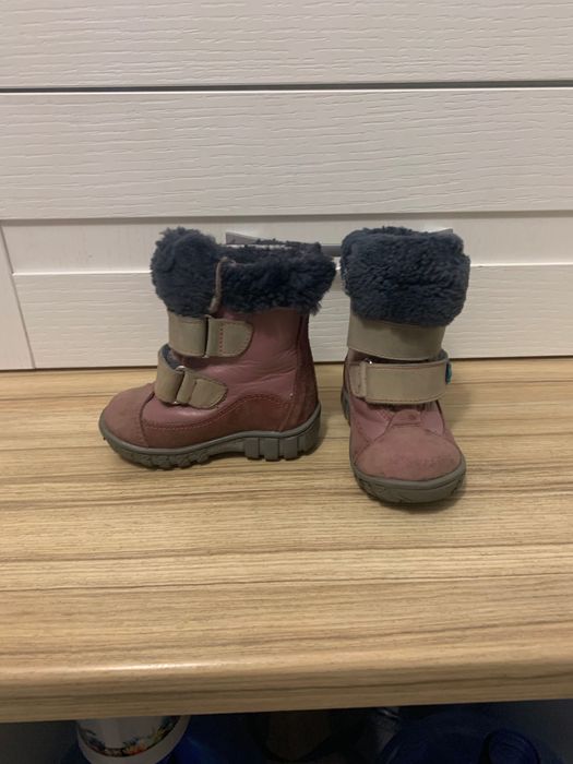 Черевики для дівчинки, перше зимнє взуття, хто хоче топати